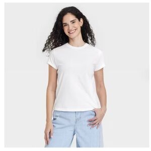 Women's Short Sleeve Crewneck T-Shirt